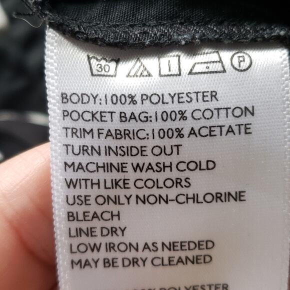 Alice + UO Urban Outfitters Black White Mid Rise Dressy Shorts Size 2 Whimsigoth - Picture 10 of 11